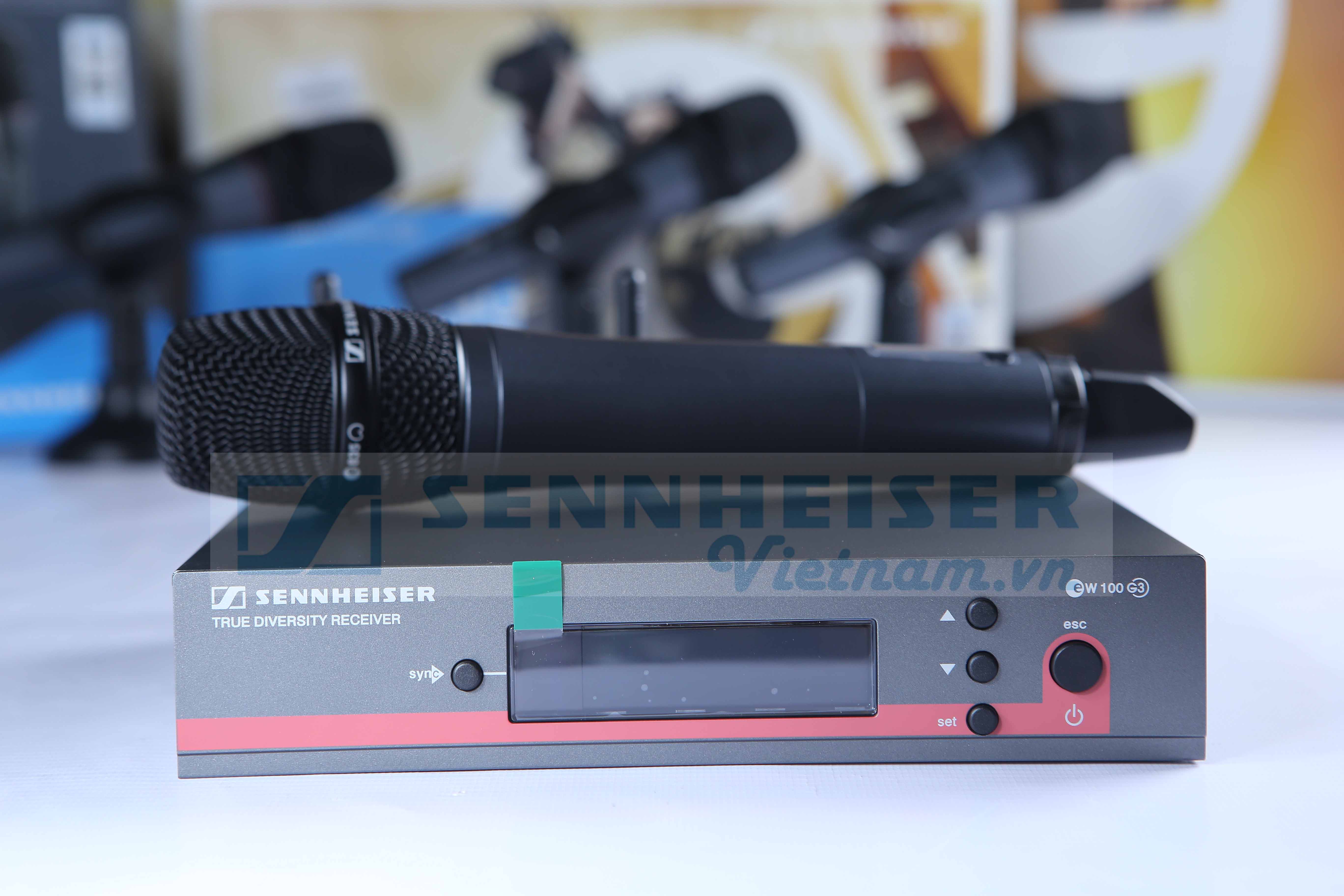 Ứng dụng micro Sennheiser EW 135-G3 với hệ thống hội thảo TOA TS-800